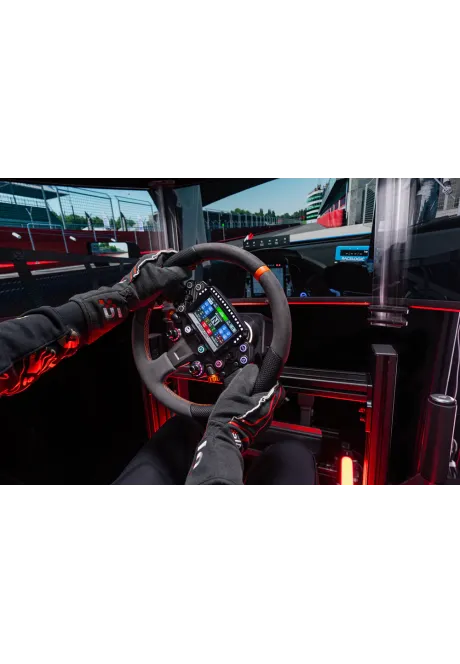 Simagic ZEUS Sport while driving in right hand turn